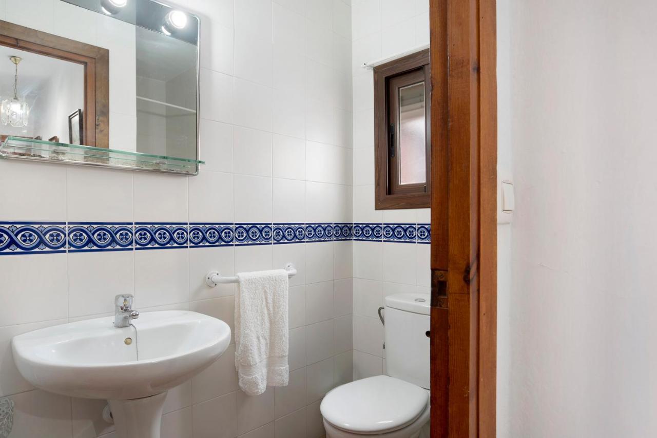 Casa Angela Apartment โกนิล เด ลาฟรอนเตรา ภายนอก รูปภาพ